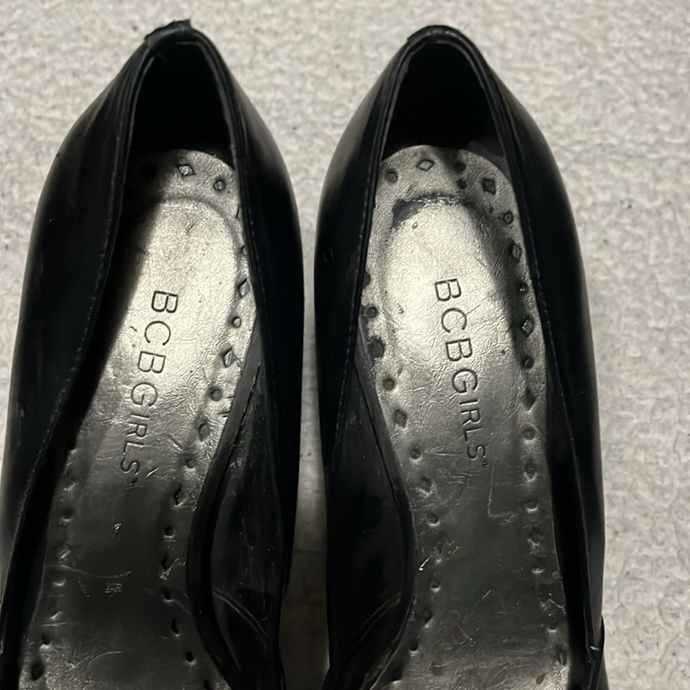 Vintage BCBG black heels - Picture 3 of 5